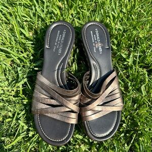 Donald J. Pilner Platform Strappy Sandals Silver/Gold  size 10